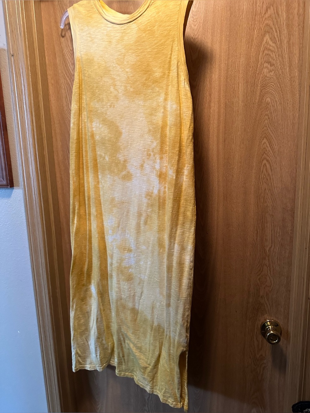 Sleeveless Yellow Tie-Dye Maxi Dress. Universal Thread Brand